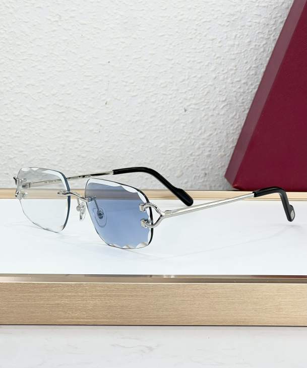 Picture of Cartier Sunglasses _SKUfw80274903fw